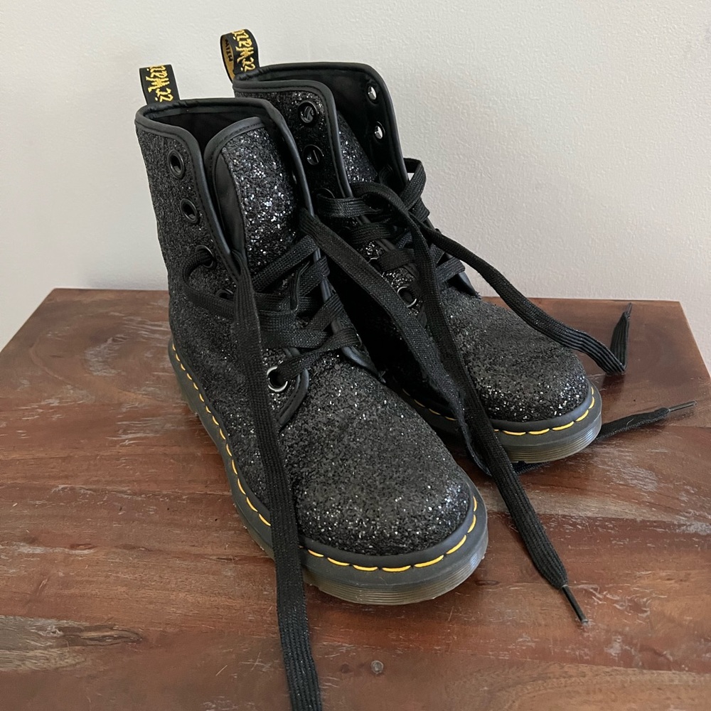 Dr.Martens 1460 Farrah Glitter ankle boots size 7